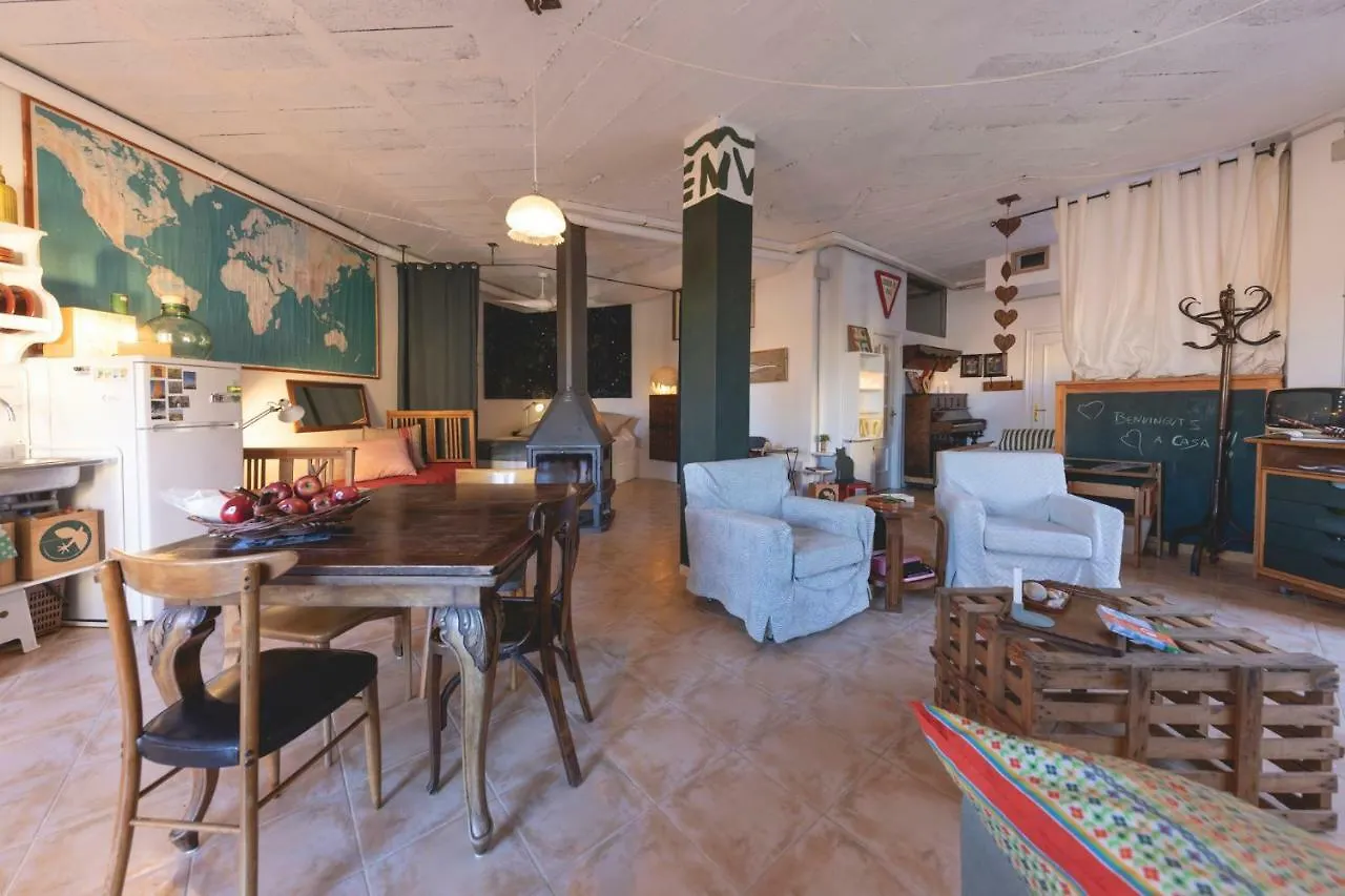 Loft With Love In Pals Apartment